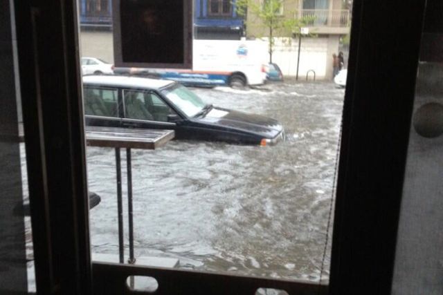 @roothillcafe says, "Fourth avenue and Carroll street #flooding right now.."